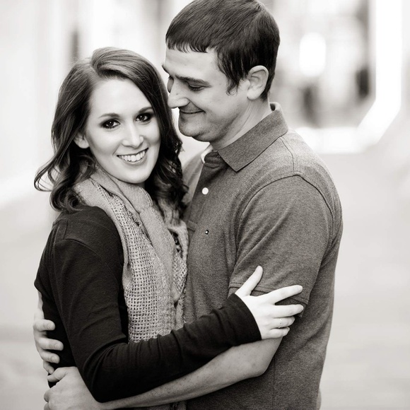 Meet your Posher, Amber - Picture 1 of 2